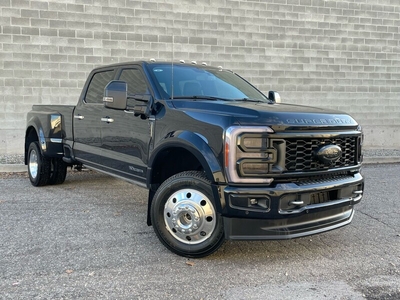 2023 Ford F-450 Super Duty Platinum