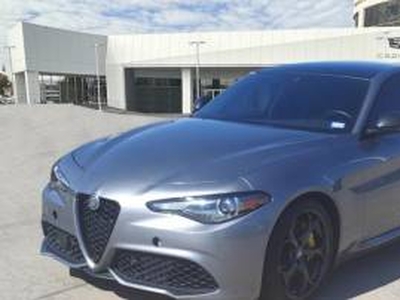 Alfa Romeo Giulia 2000