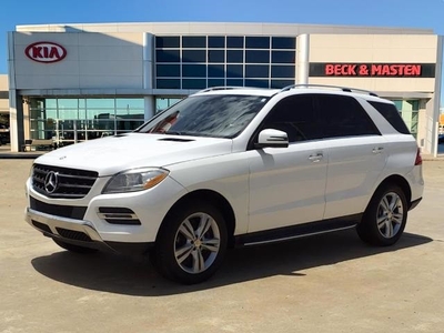 Pre-Owned 2015 Mercedes-Benz ML 350