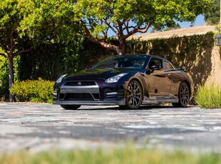2014 Nissan GT-R Coupe