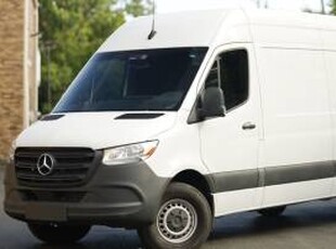 Mercedes-Benz Sprinter Cargo Van 3000