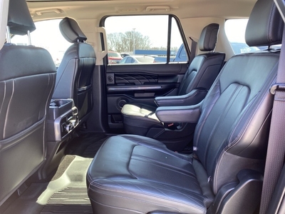 2018 Ford Expedition Max Platinum in Fort Dodge, IA