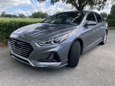 2018 Hyundai Sonata Limited in Avon Park, FL