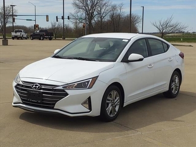 2020 Hyundai Elantra LIMITED in Taylorville, IL