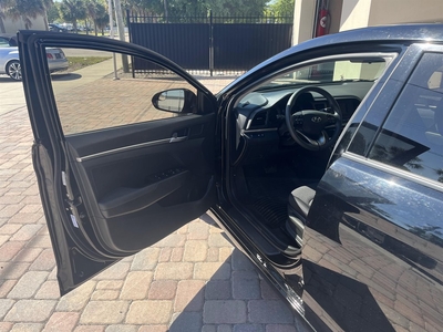 2020 Hyundai Elantra SE in Tampa, FL
