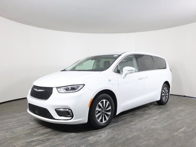 Used 2022 Chrysler Pacifica Hybrid Touring L