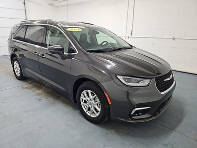 2022 Chrysler Pacifica Touring L FWD for sale in Hamler, OH