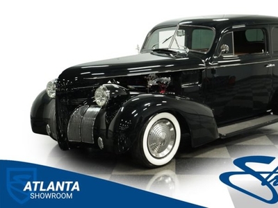 FOR SALE: 1939 Pontiac Deluxe $42,995 USD