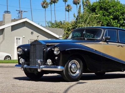 FOR SALE: 1956 Rolls Royce Silver Cloud $39,000 USD
