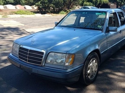 FOR SALE: 1994 Mercedes Benz E320 $7,395 USD