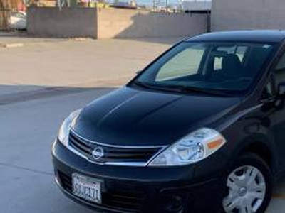 Nissan Versa 1800