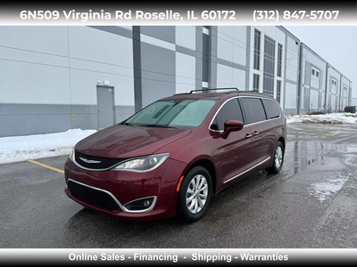 2017 Chrysler Pacifica Touring-L Minivan 4D for sale in Roselle, IL