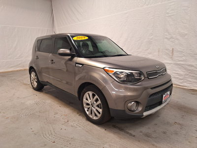 2019 Kia Soul + Auto.Great on Gas,Great Ride,Backup Camera.!!! for sale in Madera, CA
