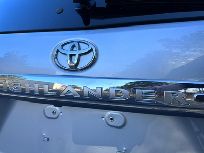 2012 Toyota Highlander in Revere, MA