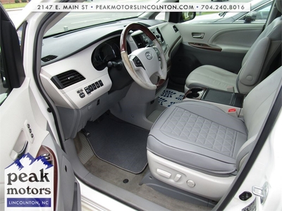 2013 Toyota Sienna XLE 7-Passenger Auto Access Se in Lincolnton, NC