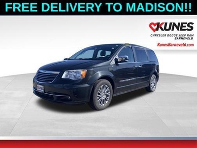 2014 Chrysler Town & Country for Sale in Centennial, Colorado