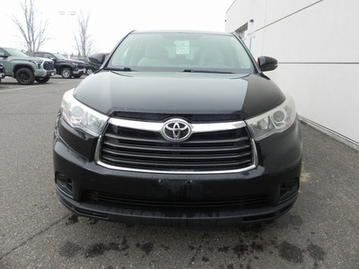 2016 Toyota Highlander LE V6 in Eau Claire, WI
