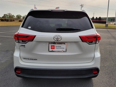 2019 Toyota Highlander LE in Warner Robins, GA