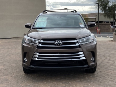 2019 Toyota Highlander Limited Platinum in Scottsdale, AZ