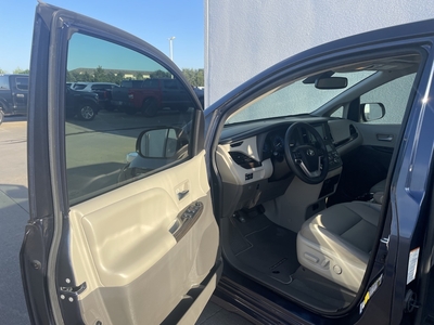 2020 Toyota Sienna XLE Premium in Katy, TX