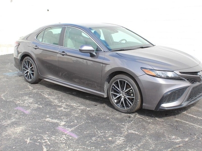 2021 Toyota Camry in Saint Louis, MO