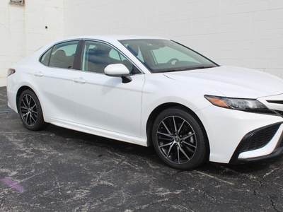 2021 Toyota Camry in Saint Louis, MO