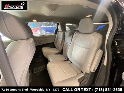 2022 Toyota Sienna LE FWD 8-Passenger (Natl) in Woodside, NY