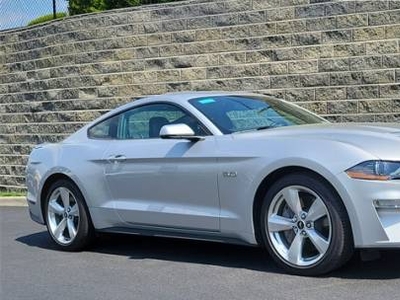 Ford Mustang 5.0L V-8 Gas