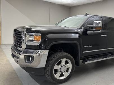 GMC Sierra 2500HD 6.0L V-8 Gas