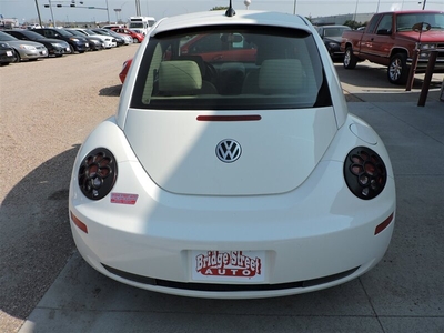 2008 Volkswagen New Beetle Triple White in Lexington, NE