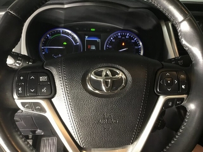 2017 Toyota Highlander Limited in Wilsonville, OR