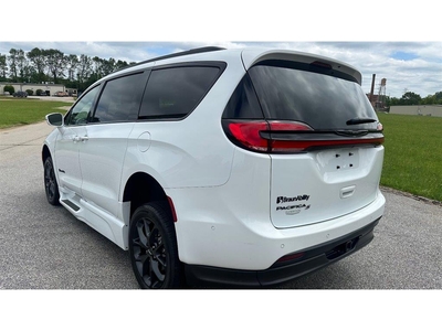 2021 Chrysler PACIFICA TOURING-L in Greenville, SC