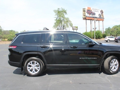 2022 Jeep Grand Cherokee L 4WD Limited in Columbia, MO