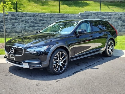 Used 2020 Volvo V90 T6 Cross Country