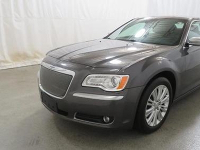 2014 Chrysler 300C for Sale in Co Bluffs, Iowa