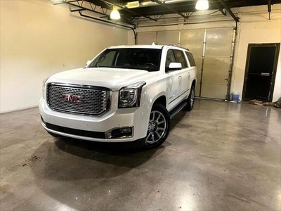 2017 GMC Yukon XL for Sale in Co Bluffs, Iowa