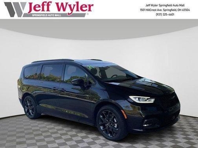 2021 Chrysler Pacifica for Sale in Centennial, Colorado