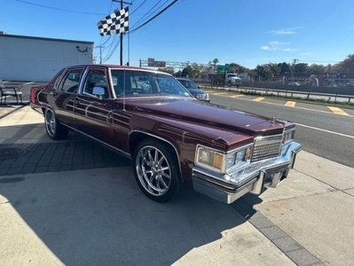 FOR SALE: 1979 Cadillac Fleetwood $7,995 USD