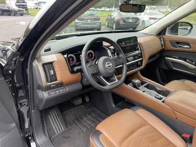 2023 Nissan Pathfinder Platinum in Old Saybrook, CT