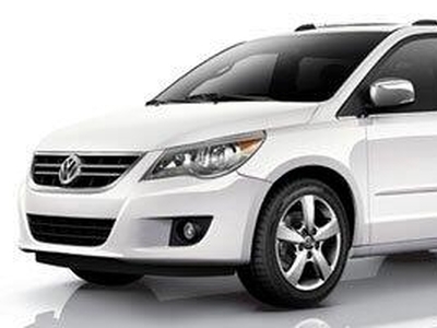 2011 Volkswagen Routan SE for sale in Fort Myers, FL