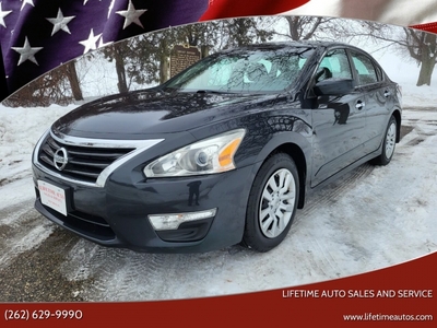 2014 Nissan Altima 2.5 S 4dr Sedan for sale in West Bend, WI