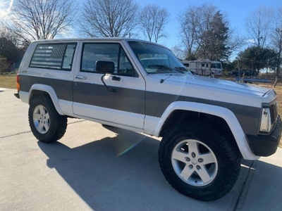 FOR SALE: 1989 Jeep Cherokee $9,495 USD