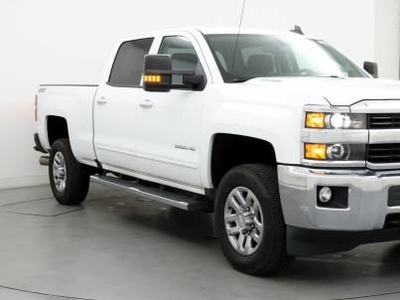 Chevrolet Silverado 3500HD 6.6L V-8 Diesel Turbocharged