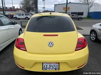 2012 Volkswagen Beetle 2.5 PZEV in Visalia, CA