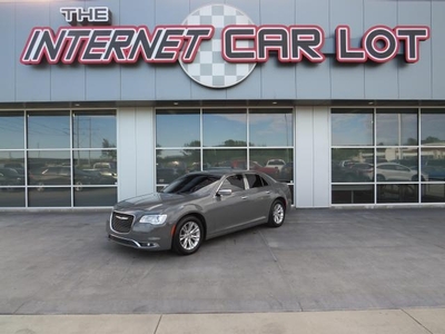 2017 Chrysler 300 300C Sedan 4D for sale in Council Bluffs, IA