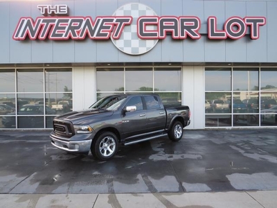 2017 Ram 1500 Crew Cab Laramie Pickup 4D 5 1/2 ft for sale in Council Bluffs, IA