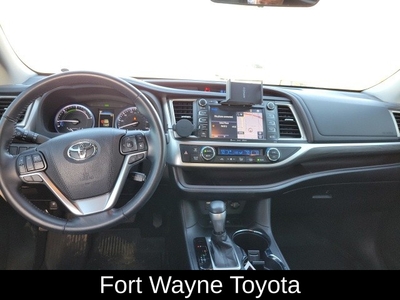 2018 Toyota Highlander Hybrid Limited in Fort Wayne, IN