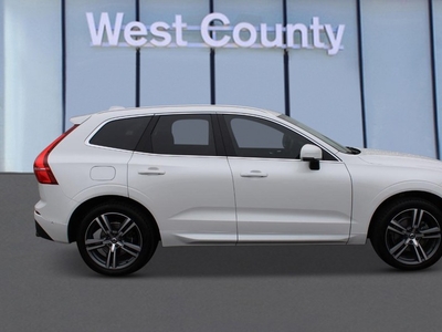 2018 Volvo XC60 Momentum in Ballwin, MO