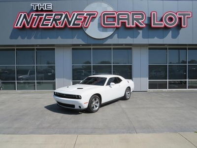 2019 Dodge Challenger SXT Coupe 2D for sale in Council Bluffs, IA