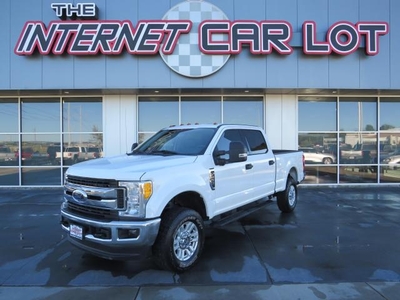 2019 Ford F250 Super Duty Crew Cab XLT Pickup 4D 6 3/4 ft for sale in Council Bluffs, IA